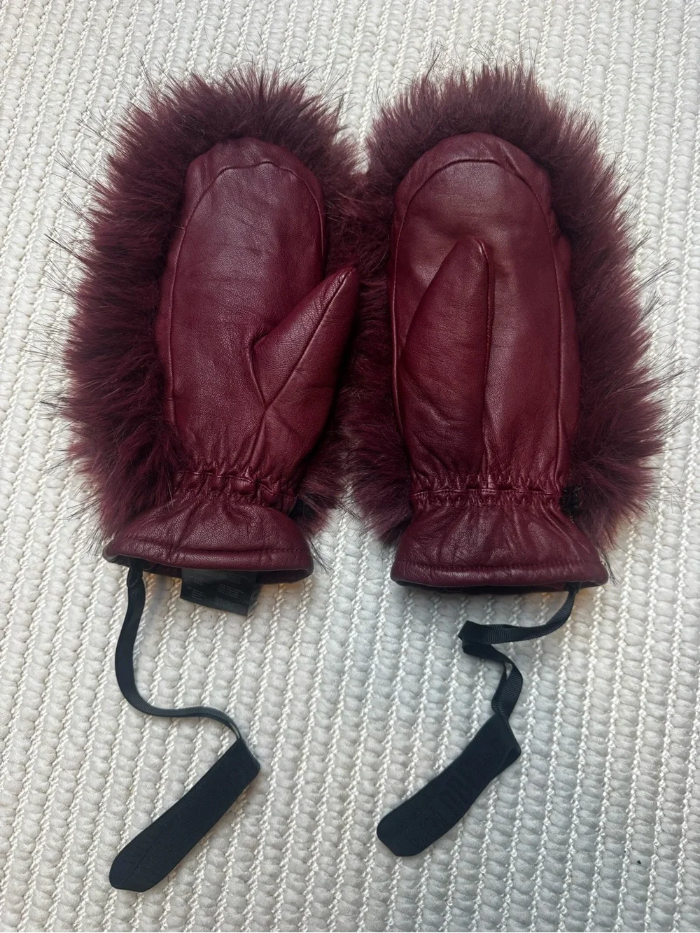 Goldbergh Hill Faux Fur Ski Mittens Burgendy Maroon Like New